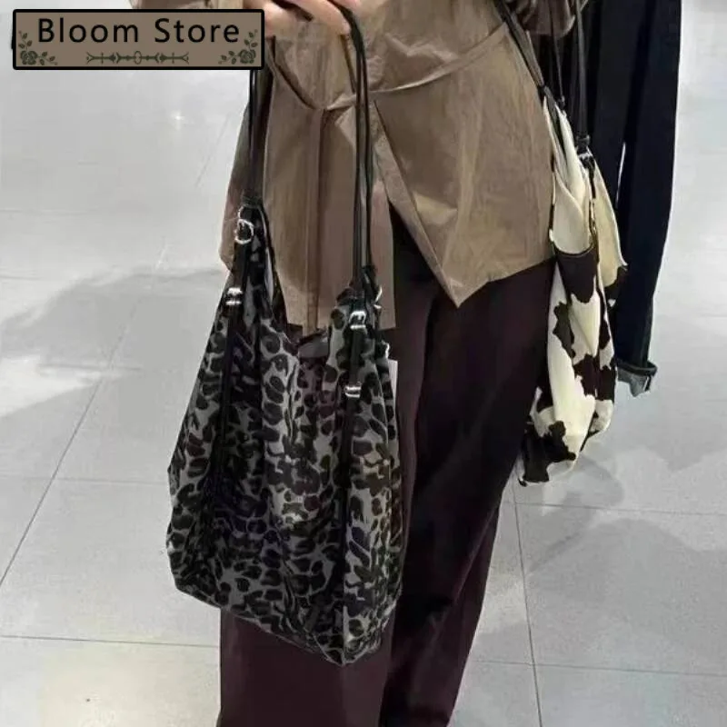 

Women High-Capacity Grunge Leopard Shoulder Bags Y2k Vintage Casual Shopping Handbags All Match Haruku Underarm Bag Streetwear
