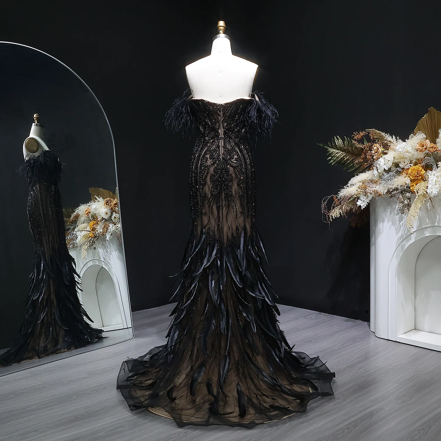 Sharon Said Luxuriöse Meerjungfrauen-Abendkleider, schulterfrei, mit Federn und Perlen, saudi-arabische Damen-Partykleider SS792, maßgeschneidert – Detail 12