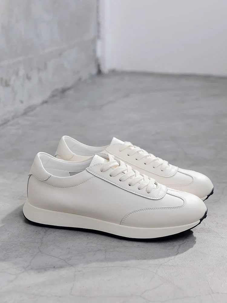 

Versatile Breathable Men's 2025 Early Autumn New Genuine Leather White Sneakers Faionable Sports Casual Dad oes