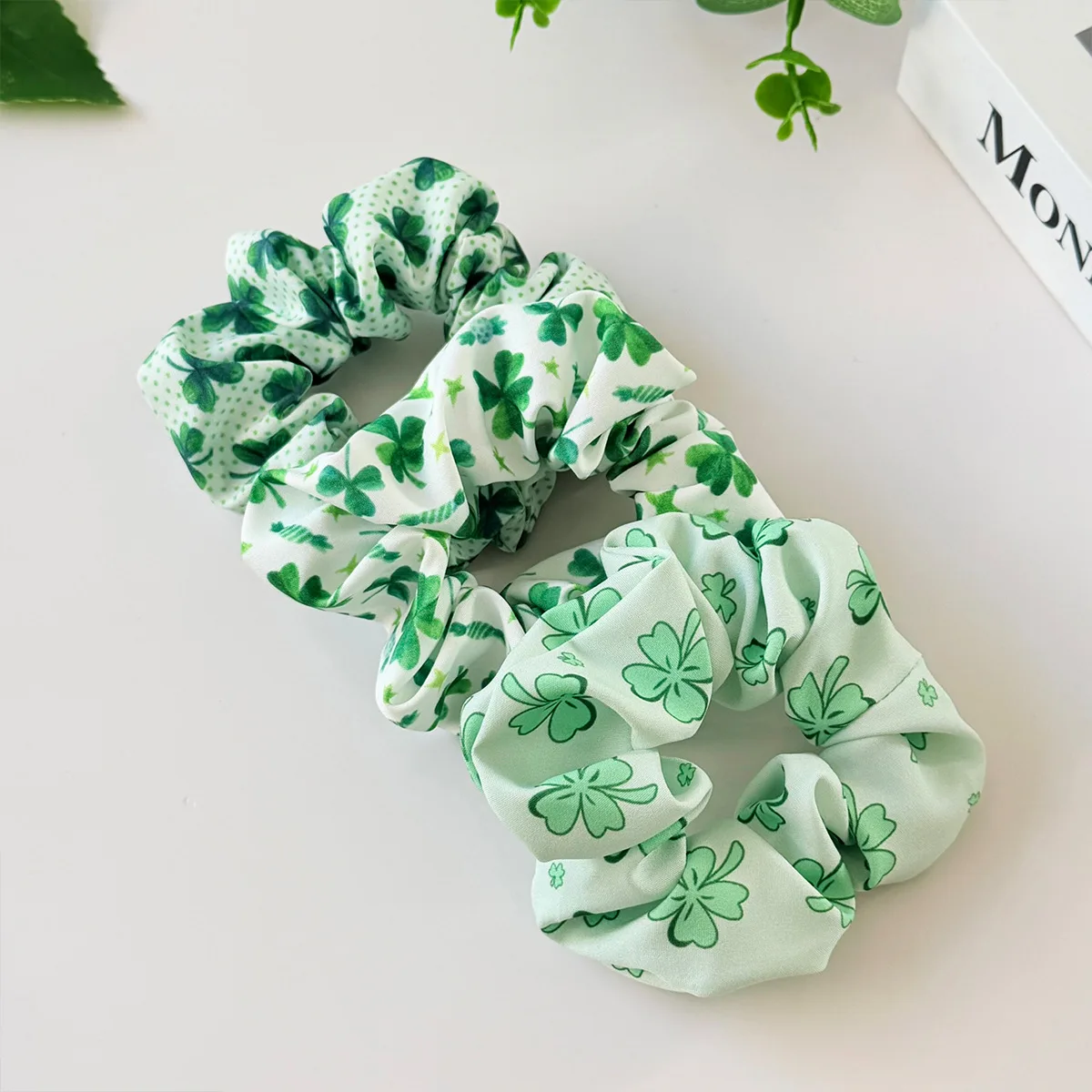 1pc-scrunchie-premium-grand-trefle-vert-pour-la-saint-patrick-Elastique-a-cheveux-pour-femme-attache-pour-chignon-et-queue-de-cheval