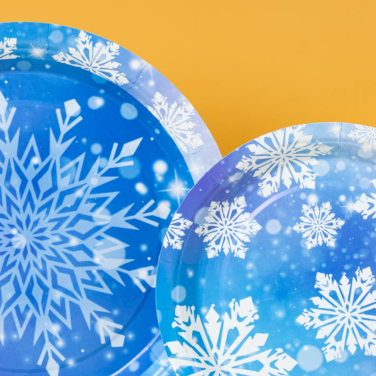 10/25/50pcs Frozen Themed Snowflake Print Disposable Paper Plates, Holiday Party Tableware Decor view 2