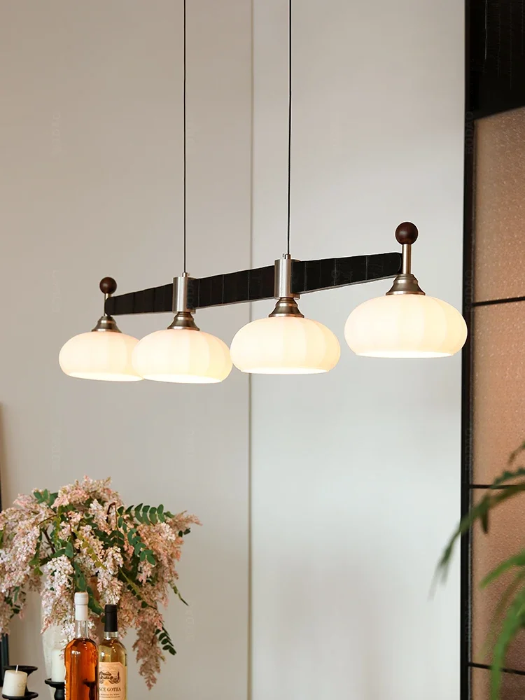 Medieval retro solid wood restaurant chandelier modern simple creative one-character dining table lamp ambient restaurant light