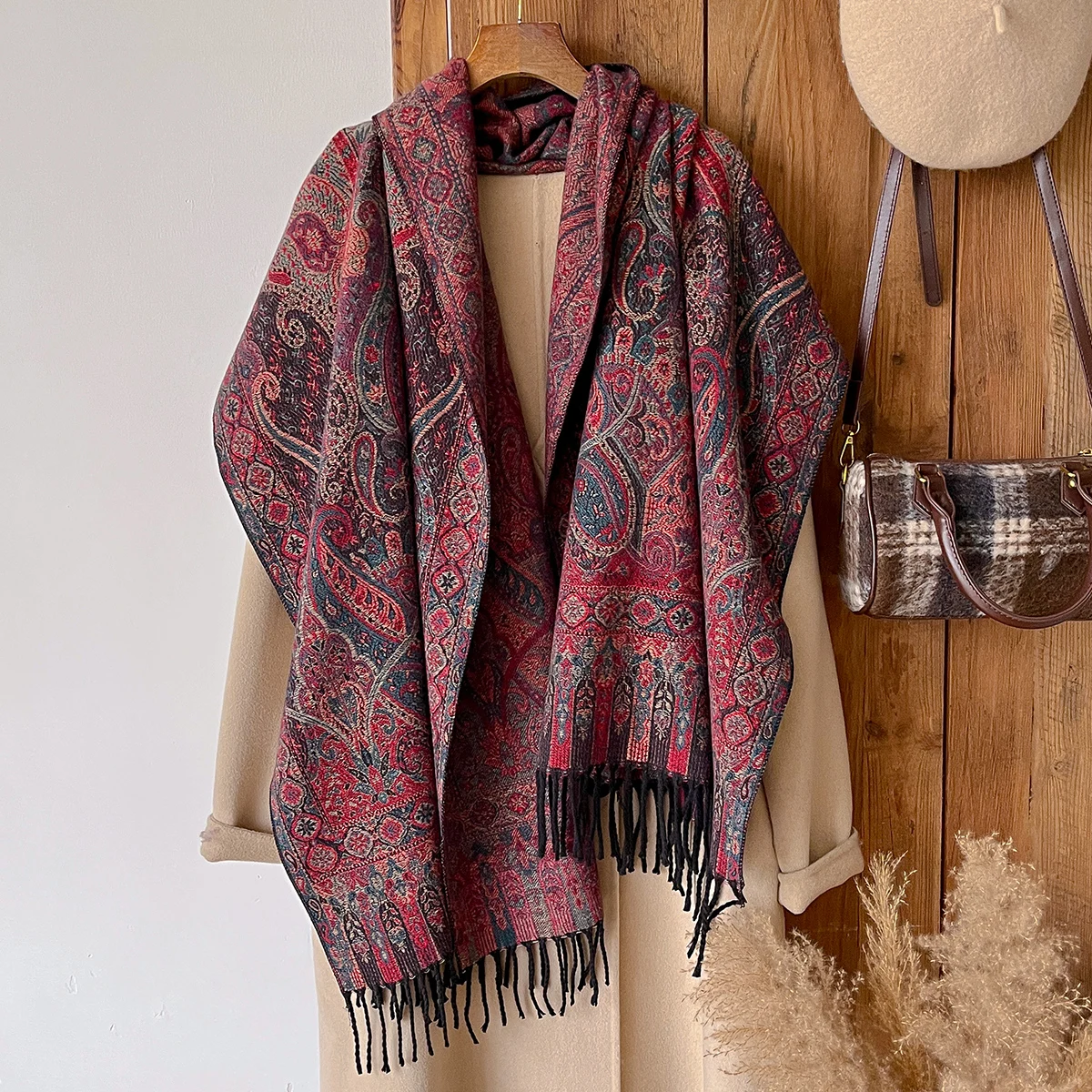 

Брендовая модная зимняя теплая кашемировая шаль-женский винтажный толстый шарф из пашмины с цветочным принтом и кисточками, картина маслом и Echarpe