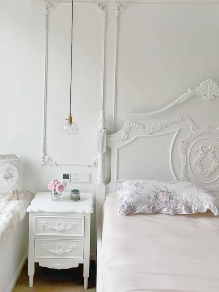 Princess style solid wood bedside table, chest of drawers, dopamine girl heart, bedroom locker, bedside cabinet, chest of