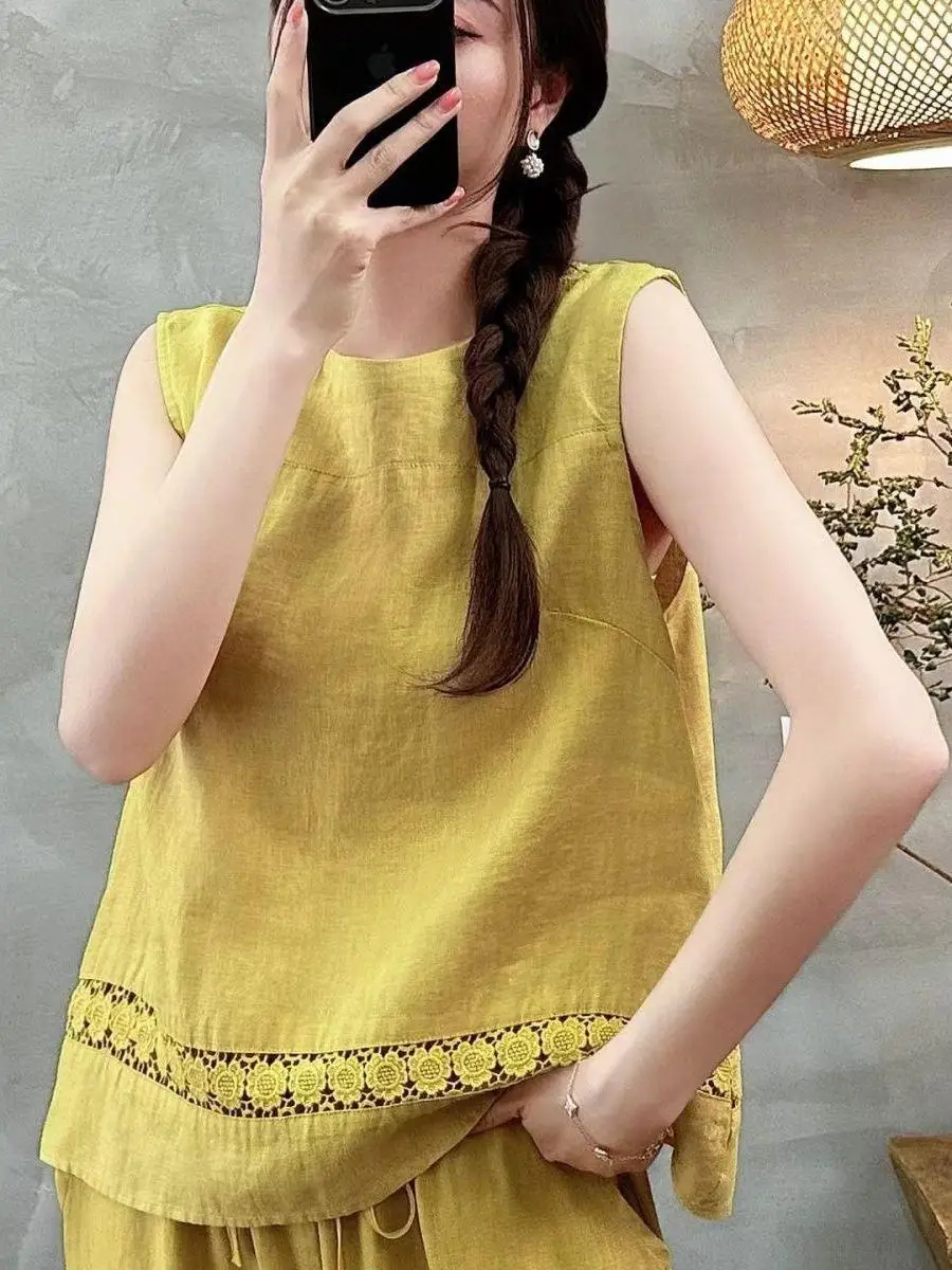 Lace Splice Loose Women's Sleeveless Vest Simple Artistic Retro Shoulder Pad Ultra Short A-Line Narrow Strap Vest Summer 2026