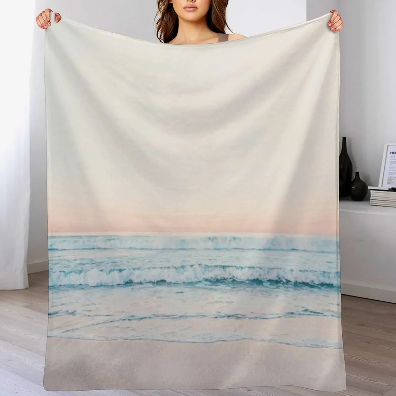 

Minimalist Ocean Print Throw Blanket Flannel Bed Fashionable Designers Thermal Blankets