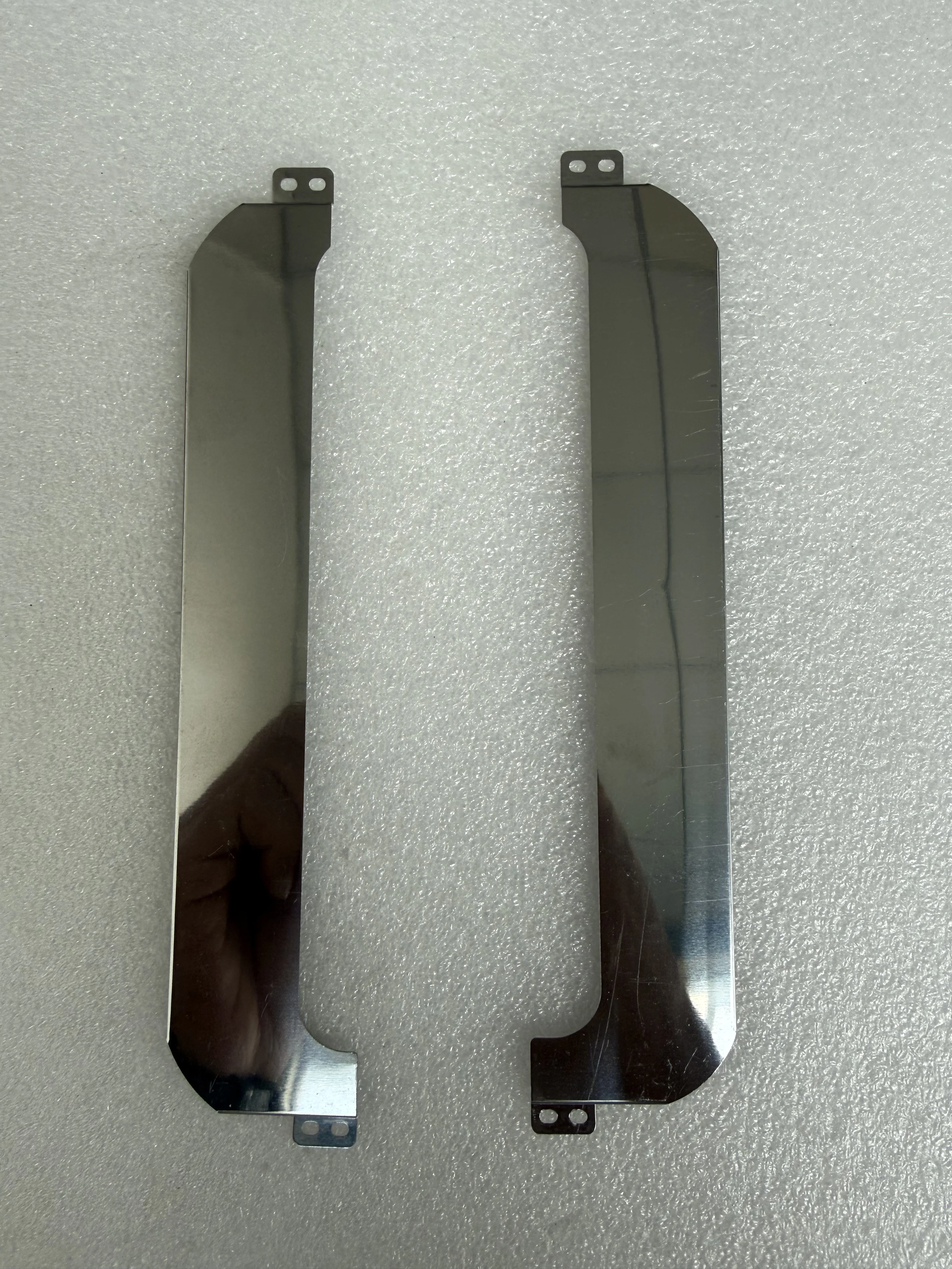 Screen-back mount / Screen-mounted bracket