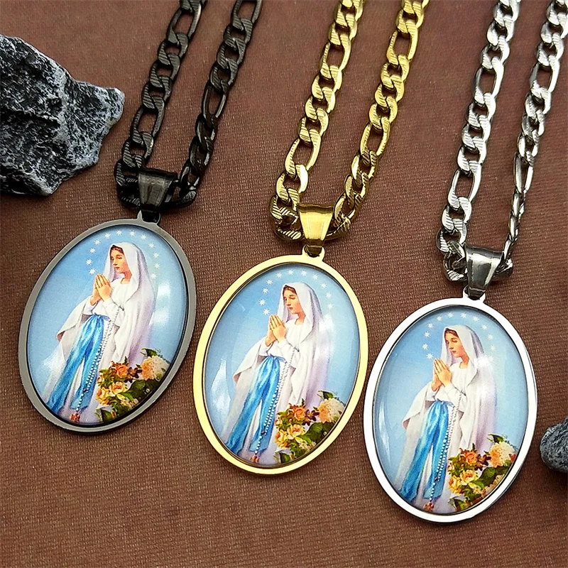 مريم العذراء الزجاج البيضاوي ميدالية قلادة قلادة للنساء الرجال الفولاذ المقاوم للصدأ الهيب هوب الذهب اللون الكاثوليكية تميمة الإيمان مجوهرات