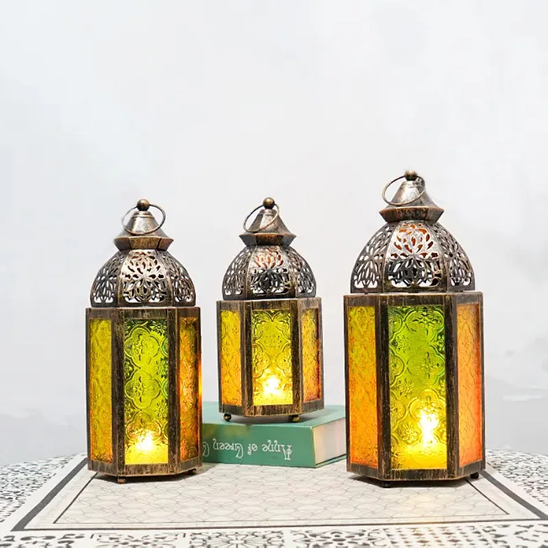 Moroccan candlestick wrought iron retro small lantern home decoration handicraft ornament can be sent on behalf of