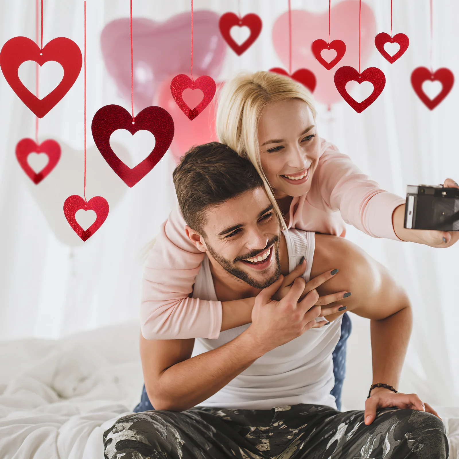 

40Pcs Heart Pendant Decorations Day Hanging Decor for Walls Ceilings Bedroom Living Room Romantic Atmosphere