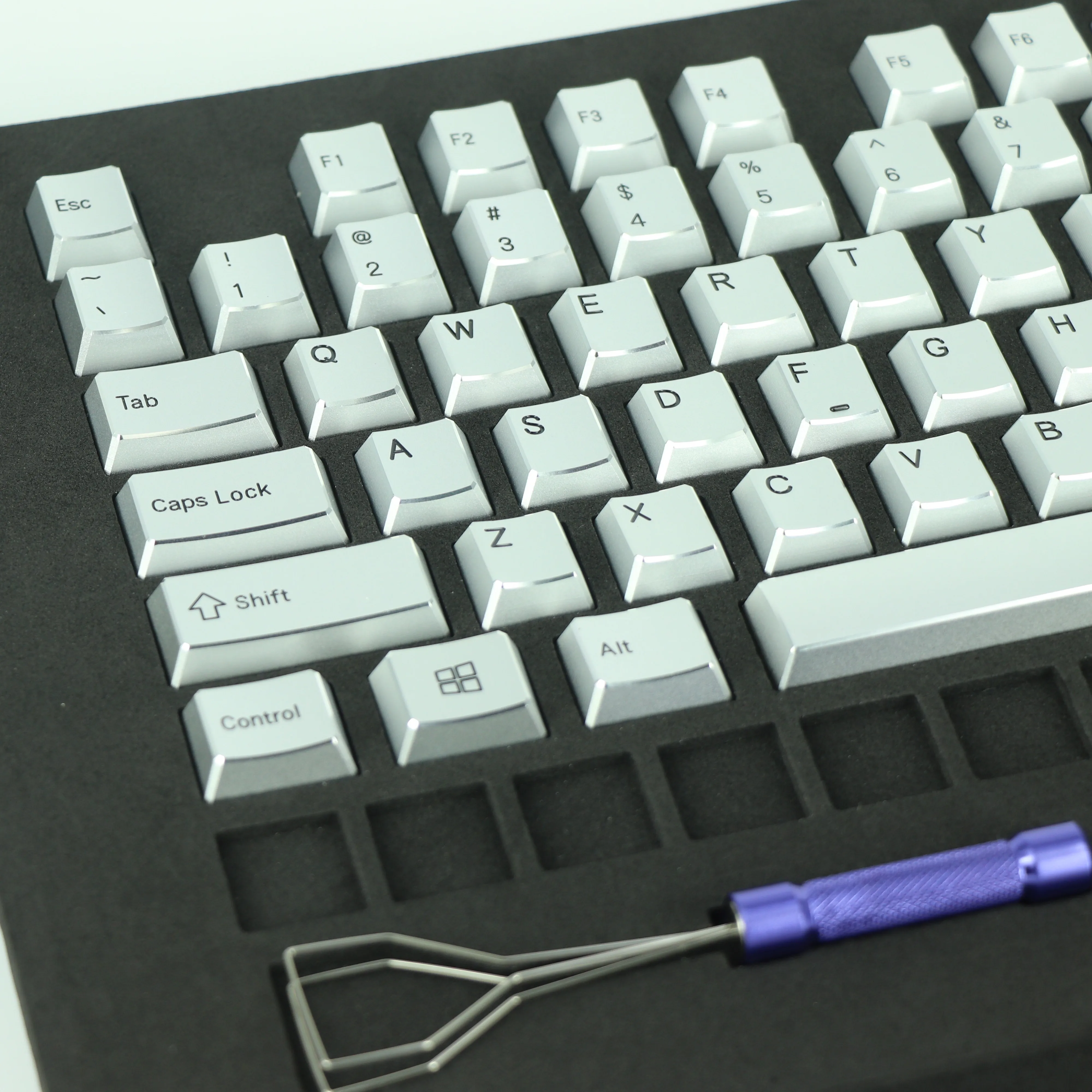 108-Key Cnc Keycaps High-Gloss Edges Stock Height Aluminium Alloy Mechanical Keyboard Cross-Switch Mx Switches Key Caps