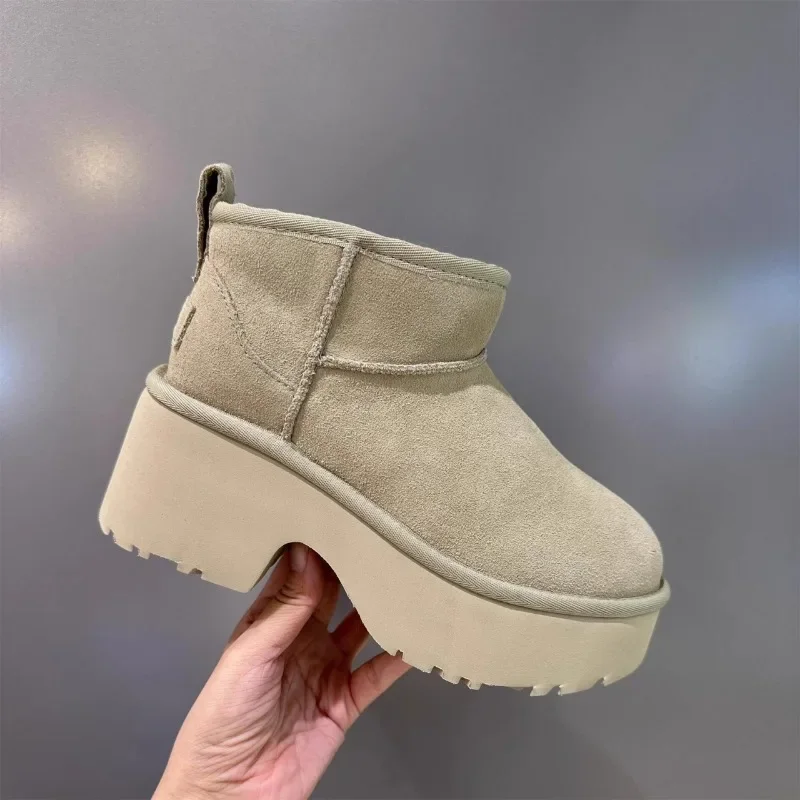 Chaussures pour femmes Semelle épaisse Nouvelle Robe D'hiver Casual Mode Talons Hauts Dame De Luxe Courte Fourrure Confort Bottes De Neige Femmes Sneakers