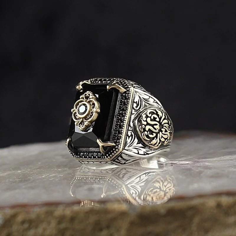 Retro Handmade Turkish Signet Ring for Men Vintage Silver Color Carving Pattern Inlay Green Zircon Party Punk Motor Biker Ring