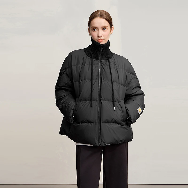 Amii أسفل معاطف 2025 شتاء جديد عادية الصلبة تنوعا الياقة المدورة أسفل سترة للمرأة طويلة الأكمام فضفاضة الدافئة بلوزة طويلة 12514001