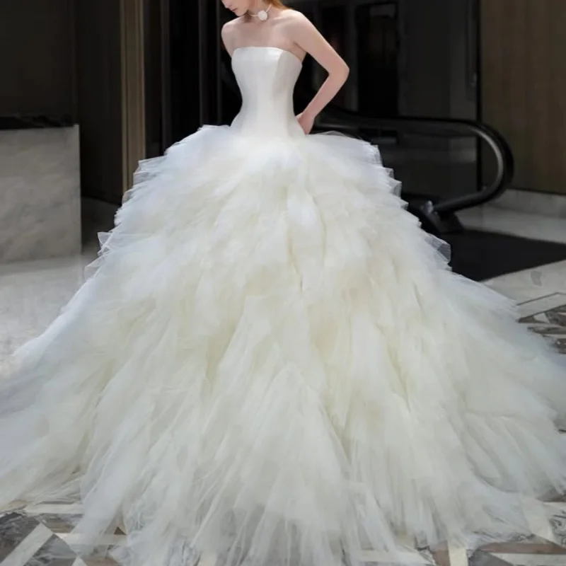 

Customized luxury white Royal Wedding Dresses Long tail Lace applique Tull Lace layering ruffle Made Robe De