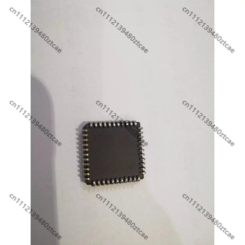 CY7C343‑25HC CMOS UV Erasable Programmable Logic Device IC Chip 5V 44‑Pin HLCC Package For Electronic Project Repair Accessory