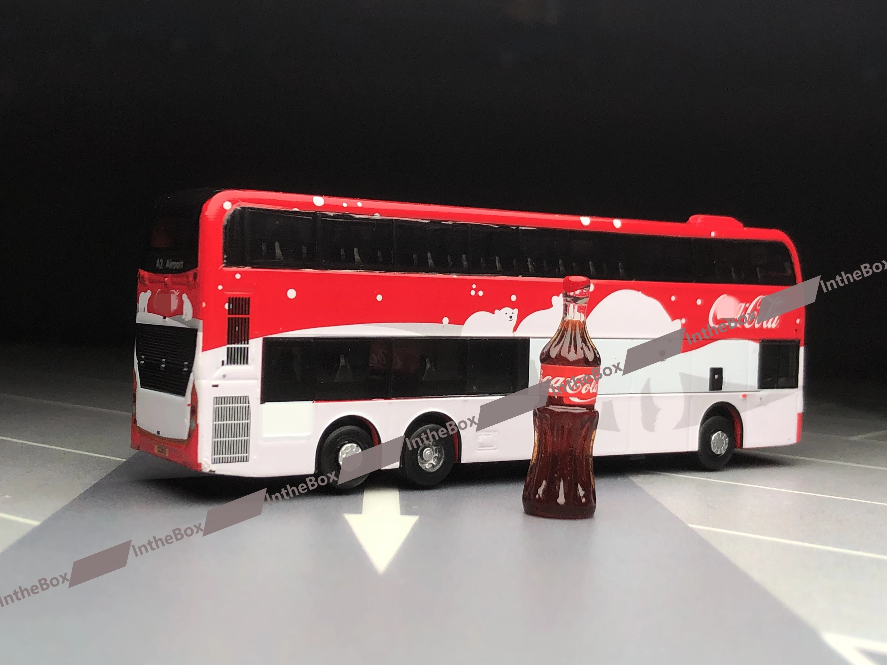 Tiny City E500 MMC FL 12.8M Coke  (X' mas Bears) Bus Diecast Model Car Collection Limited Edition Hobby Toys1:110