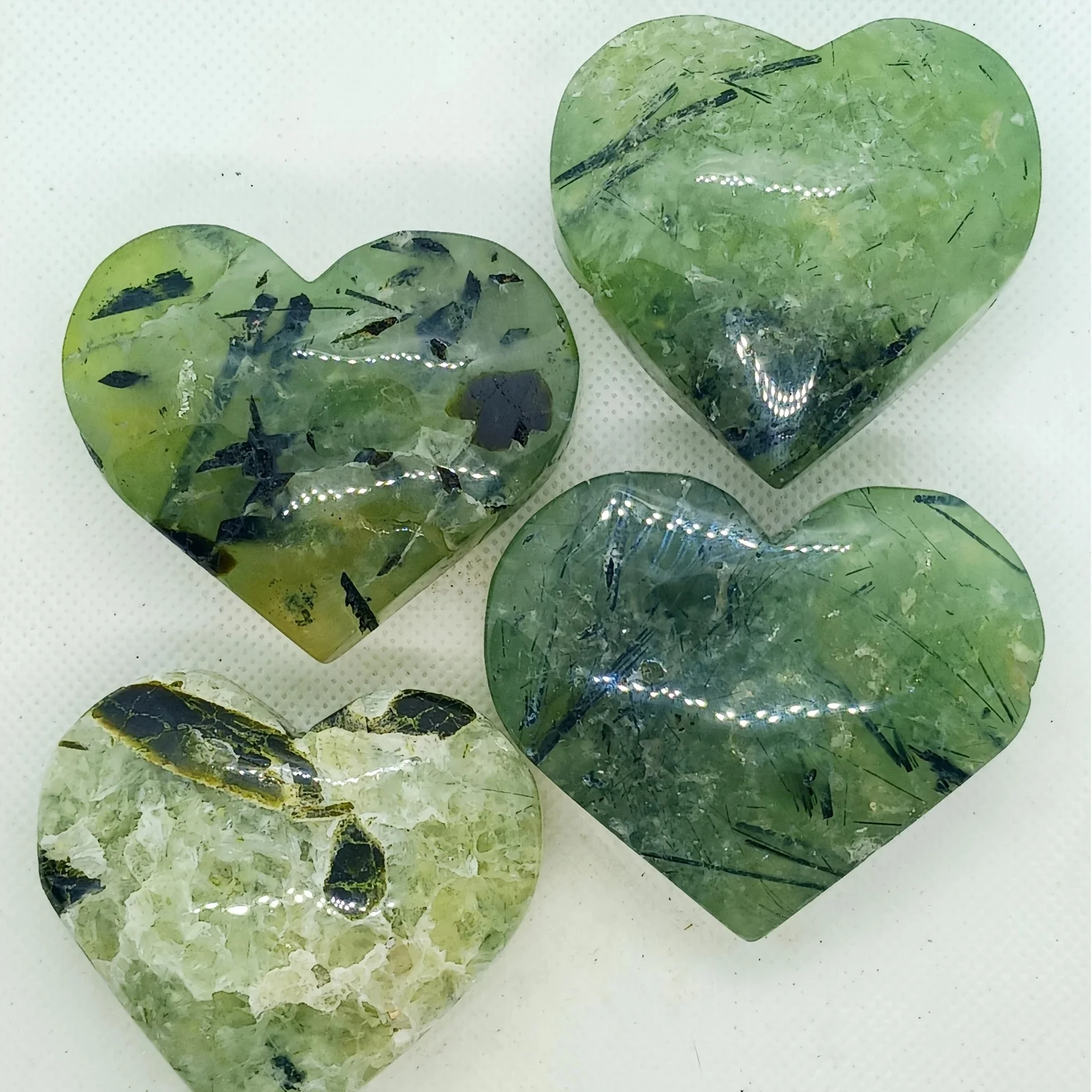 Wholesale Natural Factory Price Gemstone Prehnite Heart Healing Crystal Quartz Craft for Fengshui Decoration