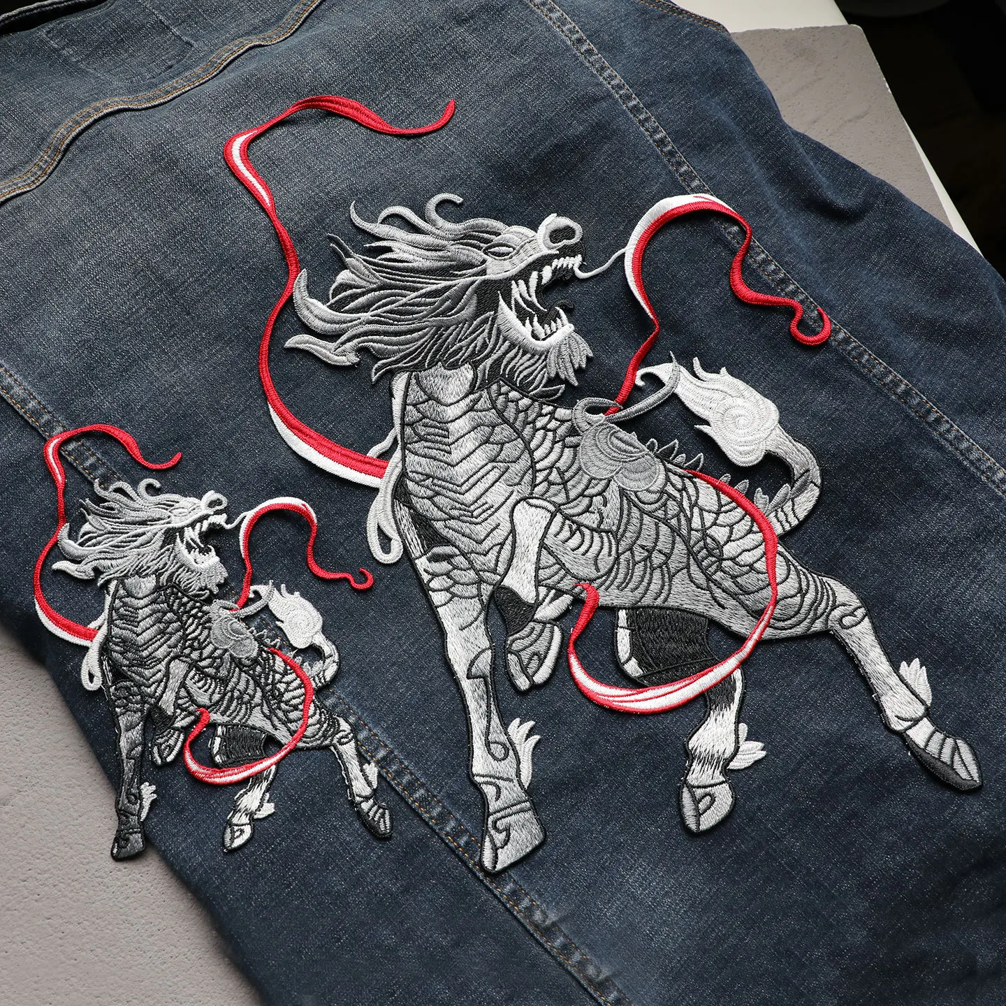 DIY Aufnähbare Tier-Stickerei-Patches für Kleidung Vintage-Stickapplikationen Mantel-Dekoration