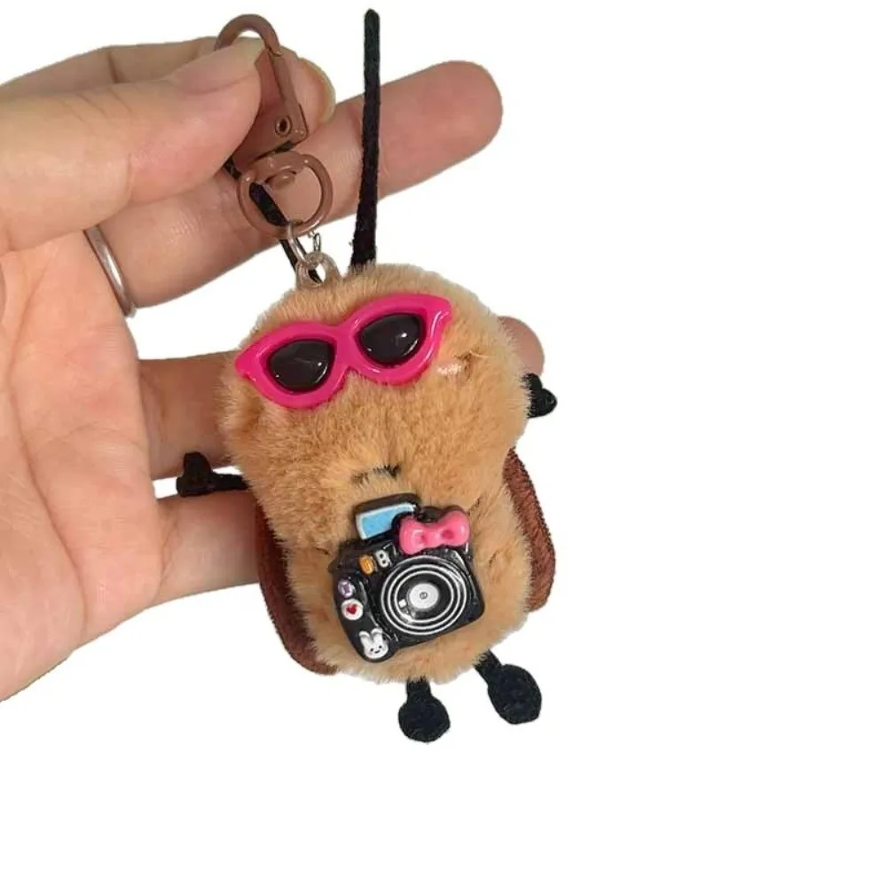 Cute Bag Hanging Cockroach Keychain Ornaments Creative Cockroach Pendant Mini Funny Car Key Ring Key Decor