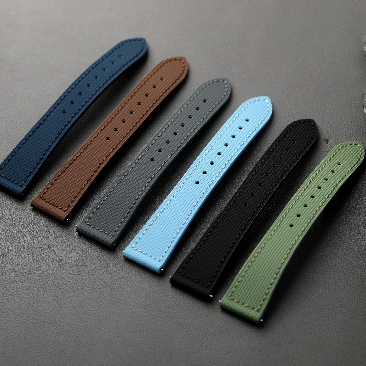 手作りフッ素ゴムストラップ、18 19 20 21 22MM ソフトフィットレザーストラップ、レトロスタイルメンズストラップ、クイックデタッチメント、ブルーブラックグレー