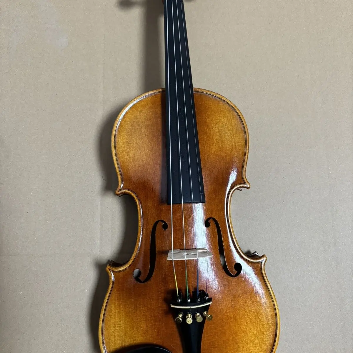 Handmade violin playing, solid wood, natural tiger pattern, handmade oil paint, good sound quality, carefully selected