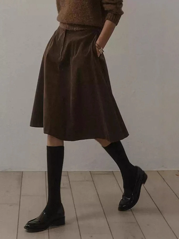 

Vintage Corduroy Skirt Women 2026 Spring New in High Waist A-Line Midi Skirt Versatile Flared Skirt Office Casual Outfits