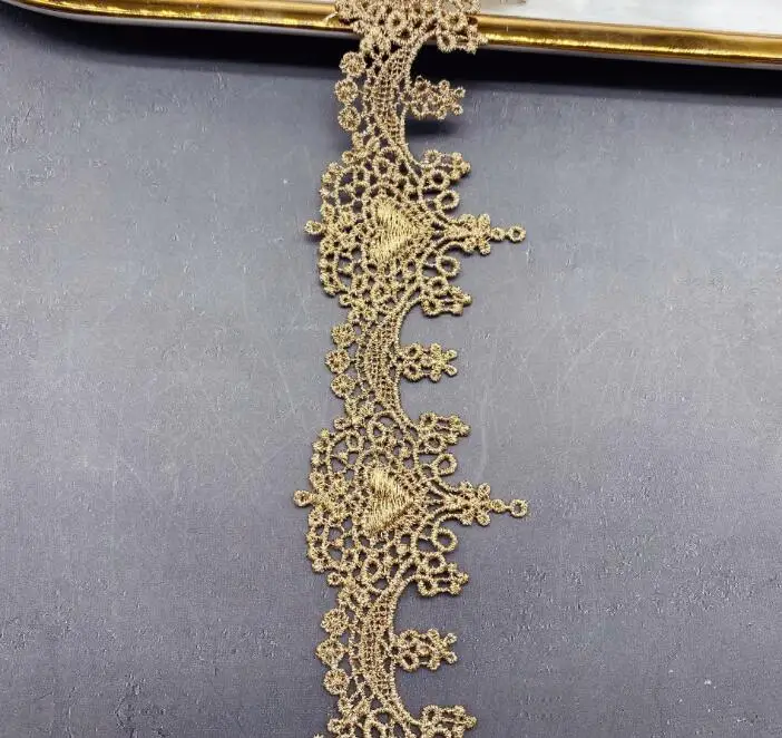 Width:4cm(1.57”inch)Gold embroidery lace heart-shaped barcode gold thread Fashion lace Clothing decoration Sewing(KK-4618)