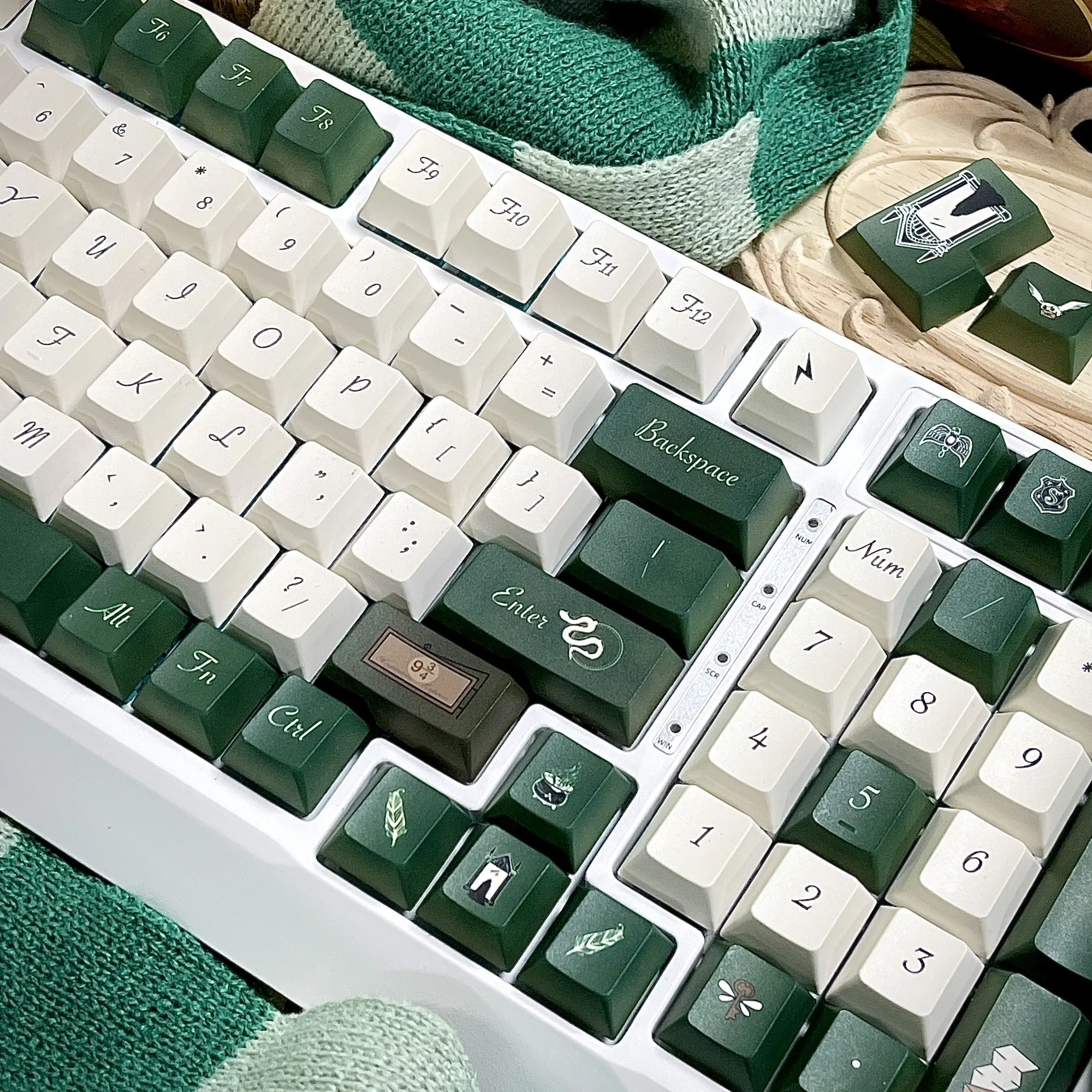135-Key/Set snake-courtyard Riddle Original Height PBT Dye-Sublimated Keycaps for Mechanical Cross Switches