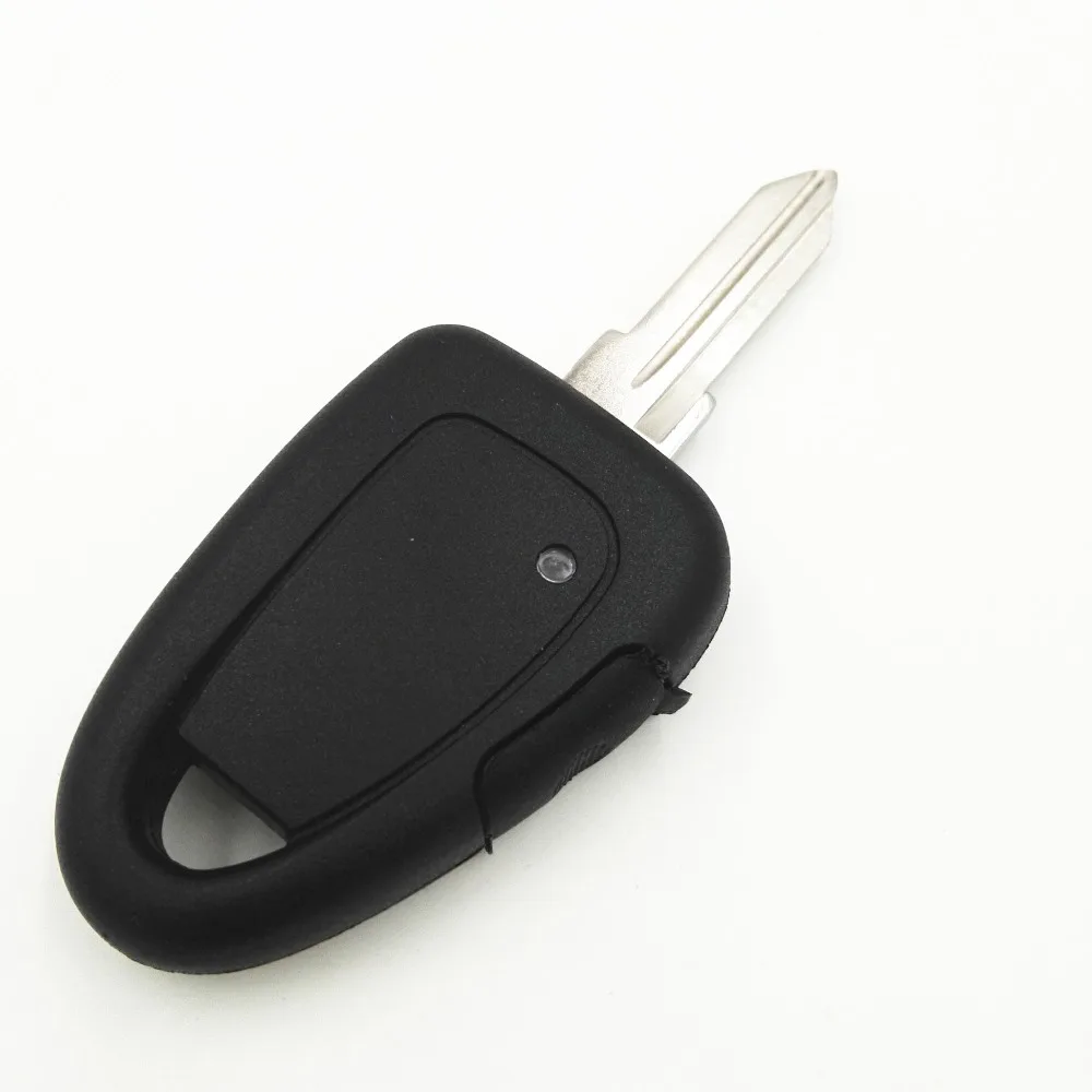 1 One Rubber Button on Side Replacement Car Key  Blank Remote Fob Cover for Fiat IVECO  Shell