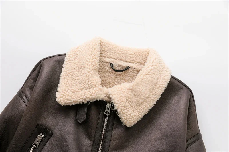 Rzra Damen Herbst und Winter neue Street Style Pelz einteilige doppelseitige kurze Fleece jacke mit Gürtel Reiß verschluss tasche