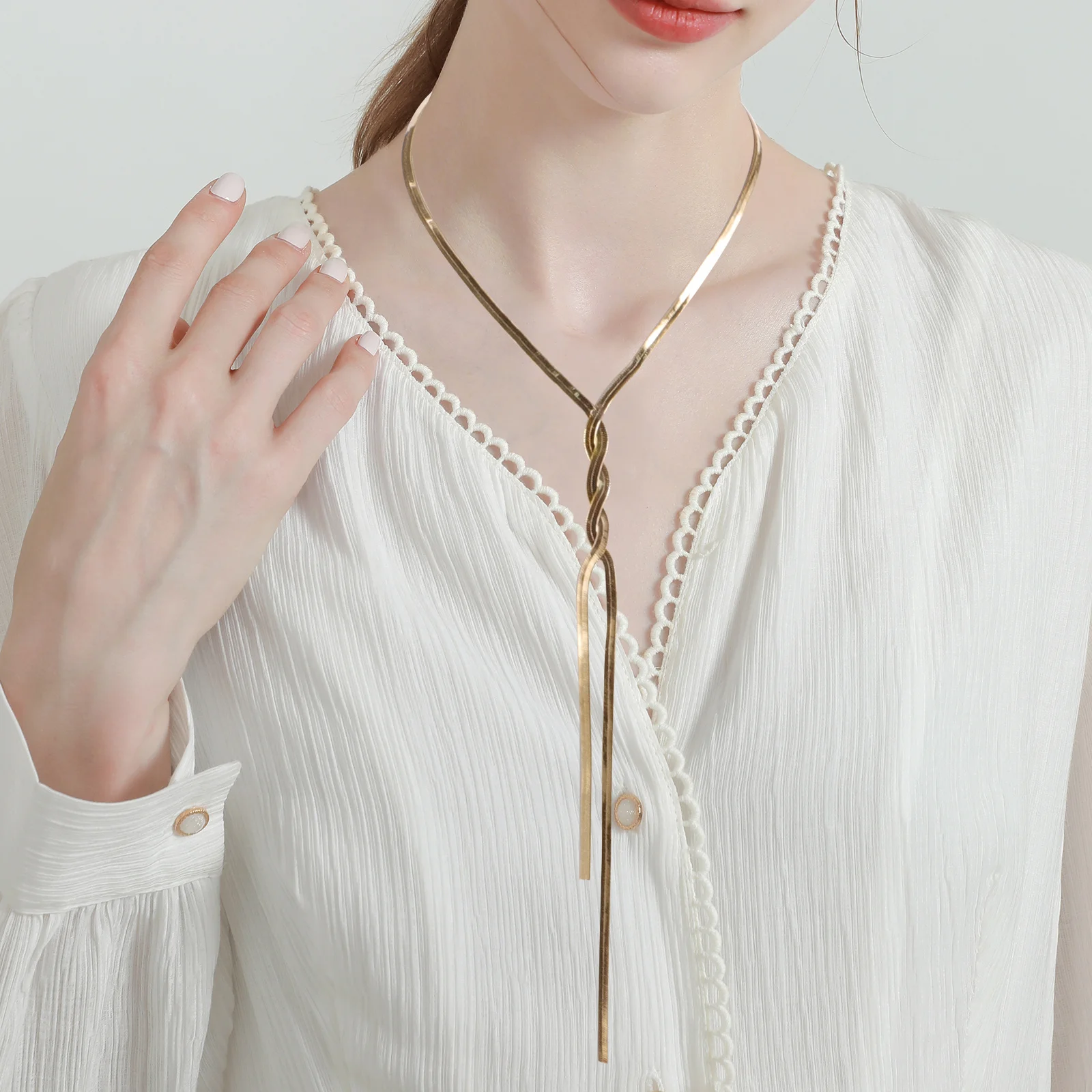 

Long Chain Necklace Minimalist Adjustable Length Lightweight Elegant Jewelry for Women Girls Fashion Trendy Necklace