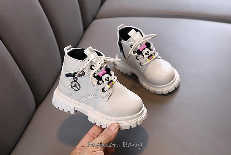 Mickey Minnie Girls Kids stivaletti per ragazzi bambini stivali con suola morbida scarpe da esterno antiscivolo Fashion Toddler Kids Short Boot