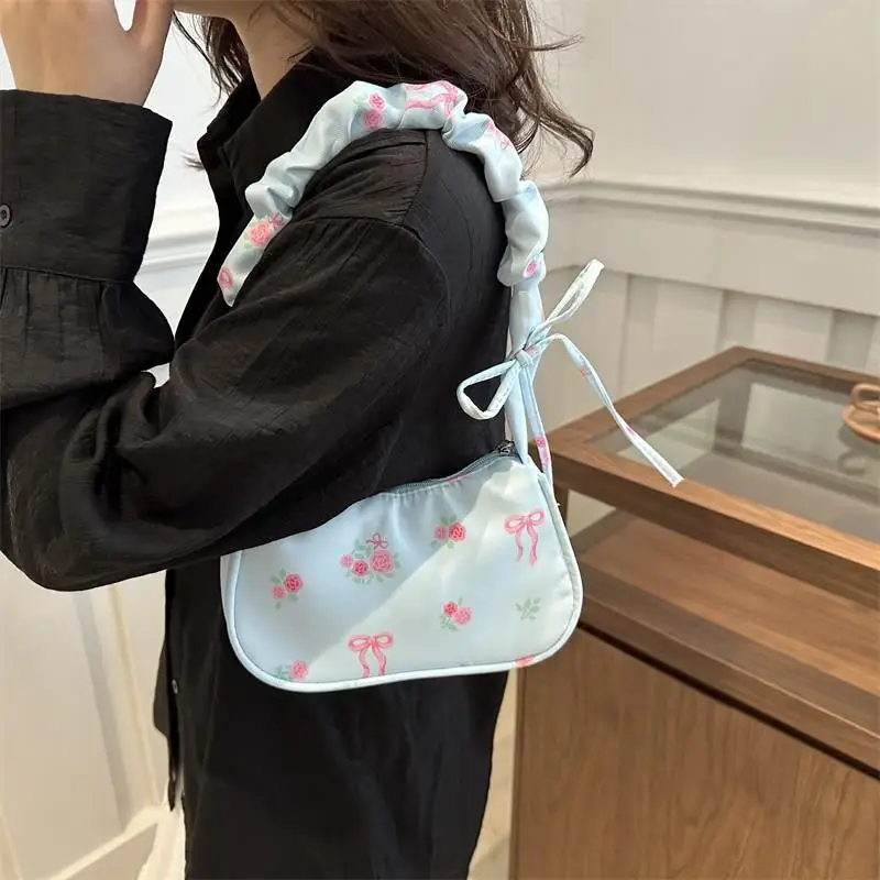 

Trendy Canvas Shoulder Bags with Flower Bow Print Korean Handbags for Girls Contemporary Casual Look
