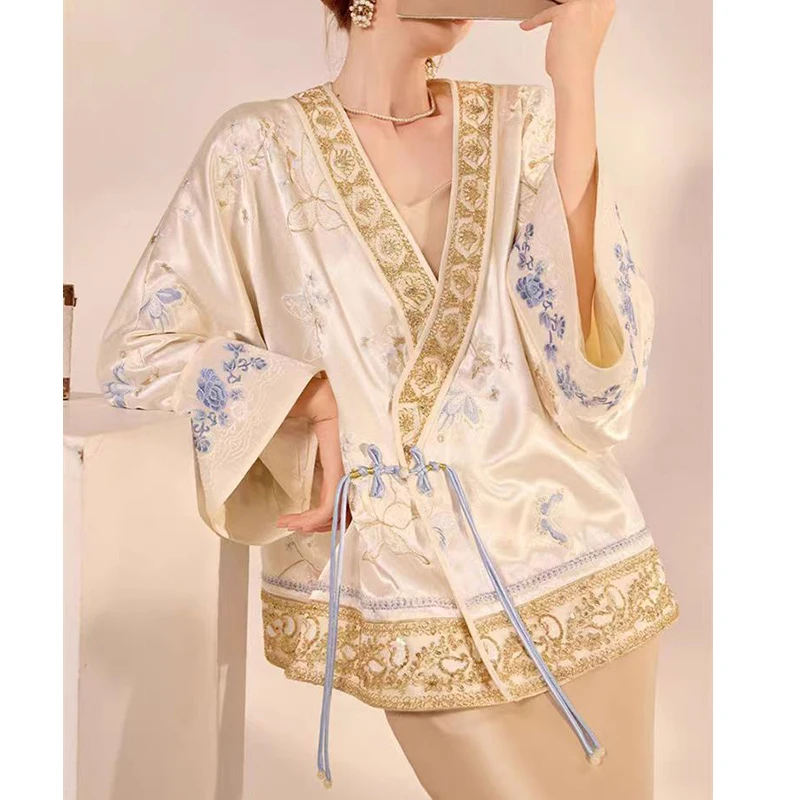 Spring New Chinese Style V-neck Handmade Tassel Single Button + Butterfly Exquisite Embroidered Loose Jacket  Lady S-L