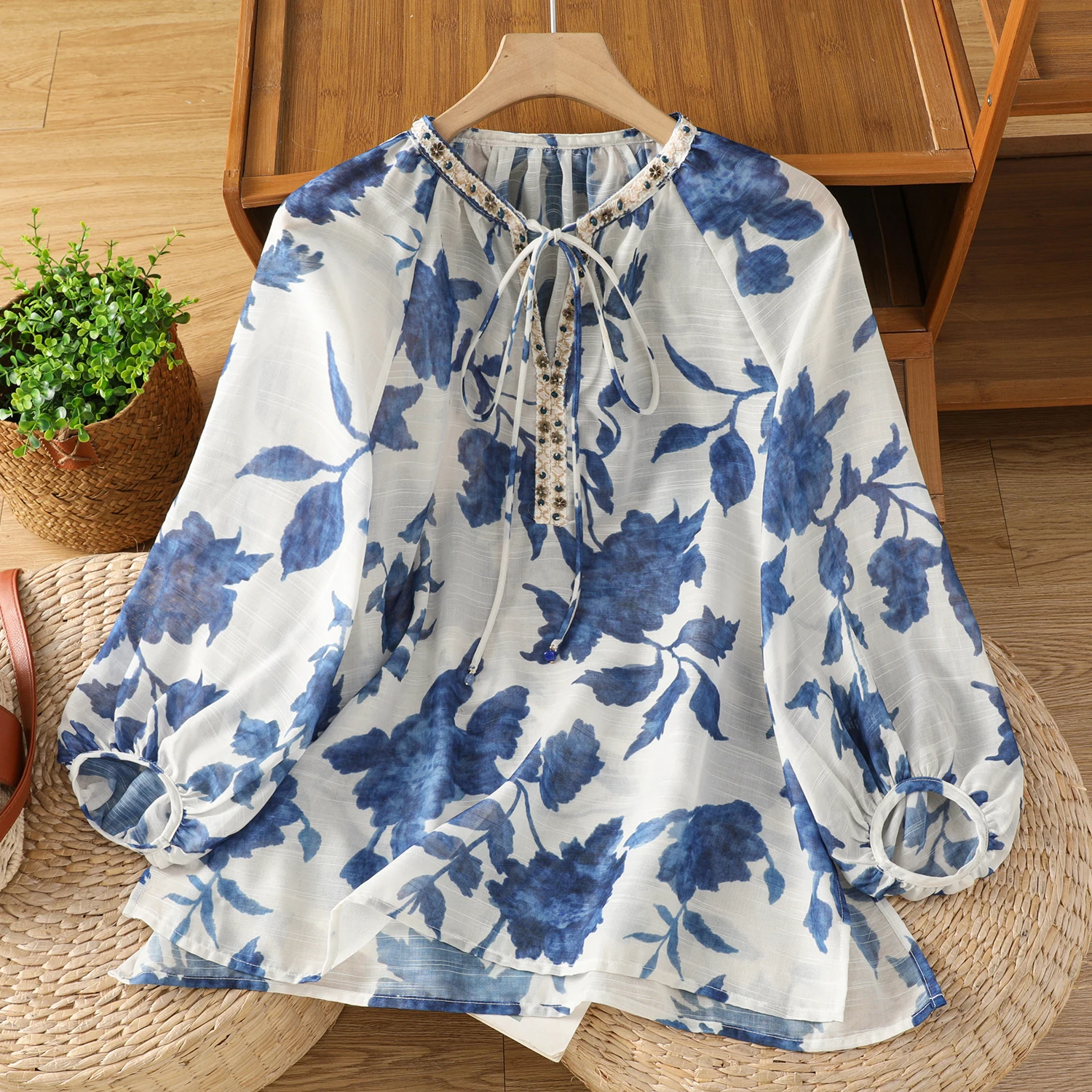 

Blue Floral Print Belted V-Neck Beaded Shirt Women's Summer New Style High-End Thin Linen Top UV Protection Loose Fit Cotton ...