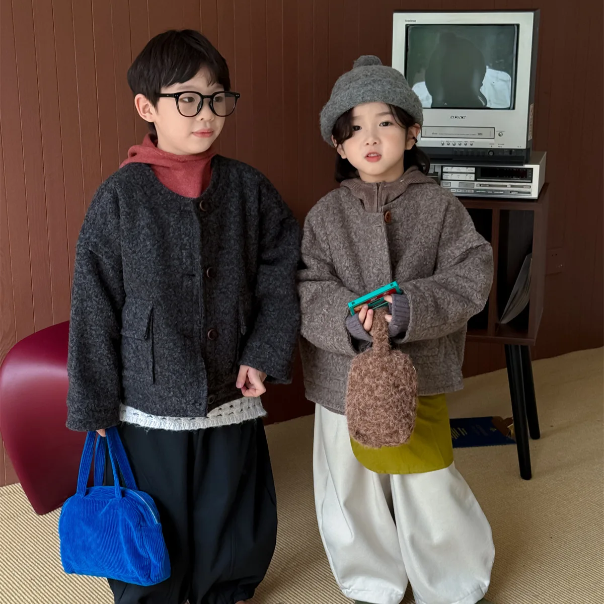 

Детское пальто, осень-зима 202, новая корейская версия, однотонное модное простое повседневное пальто, теплое универсальное повседневное пальто