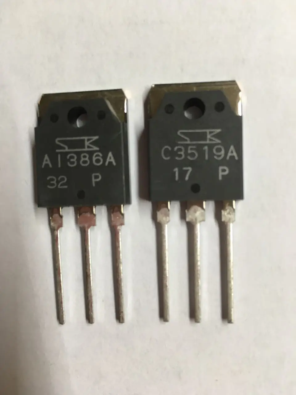 

10pair/30pair Original new Japanese Sanken tube power amplifier for the sound of the pipe 2SA1386A 2SC3519A free shipping