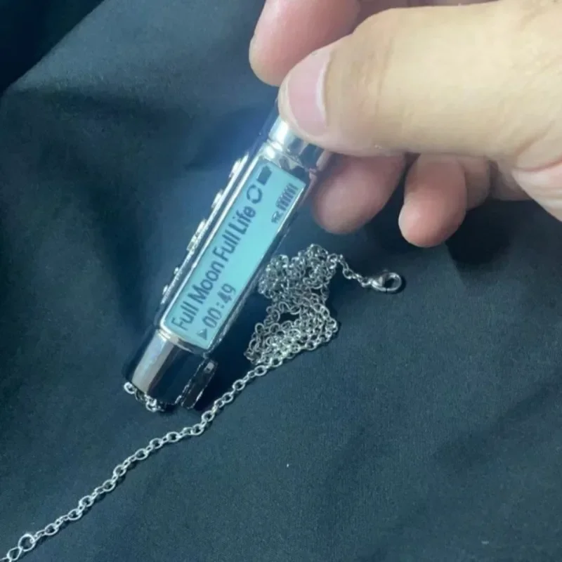 Collar Persona 3 para mujer, collares Yuuki Makoto, colgante femenino Cos Mp3, joyería de moda, regalo para parejas, accesorios de Anime