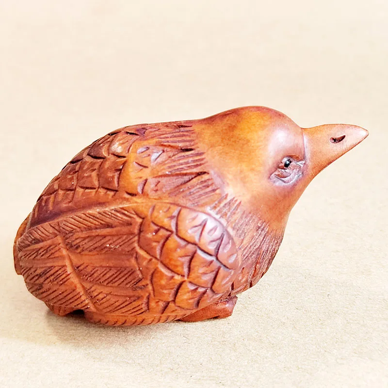 

Q4780 - 2" Hand Carved Boxwood Netsuke Figurine : Pretty Bird