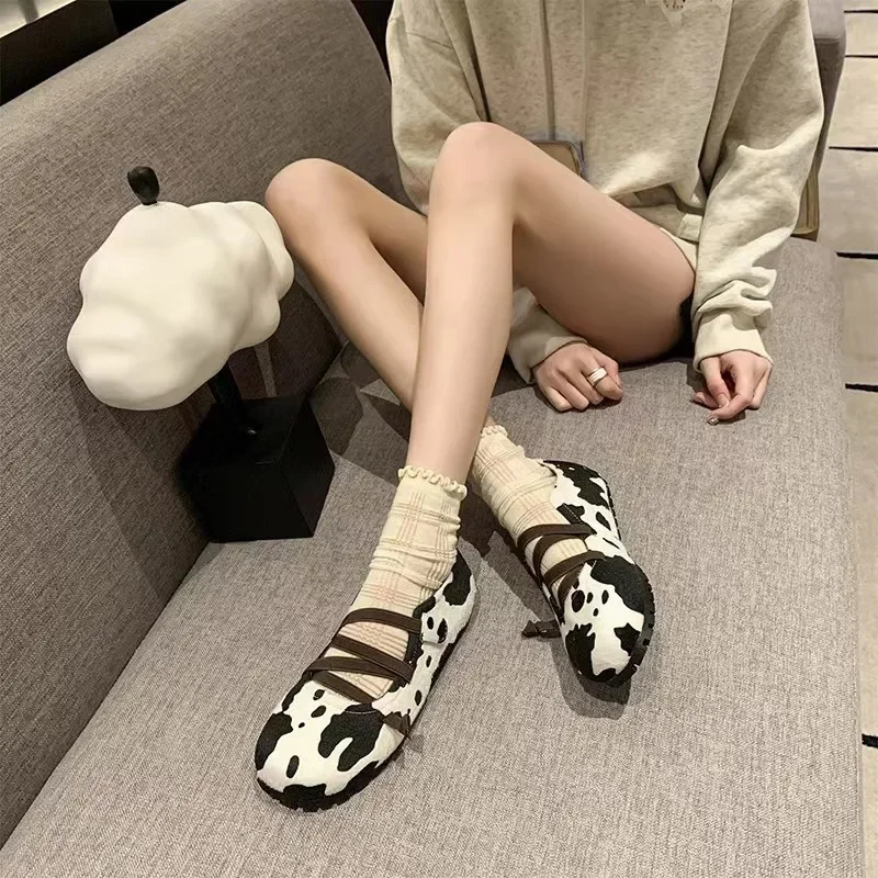 

New Cow Pattern Round Toe Ballet Flats Woman Brand Design Slip-on Shallow Loafers Ladies Soft Cross Elastic Band Ballerina Shoes