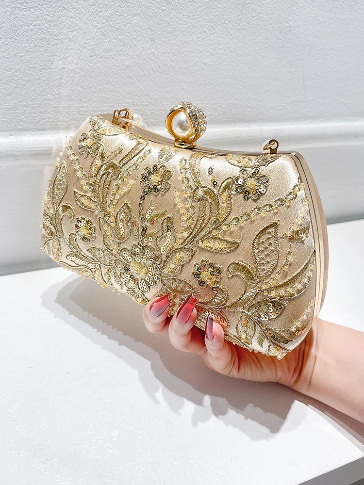 

Gingerbread Bag Wedding Party Women's Hand Bag