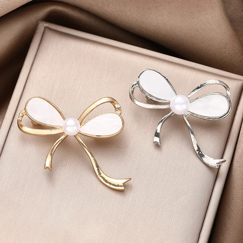 Korean-style Pearl Butterfly Bow Brooch Suit Jacket Pin Anti-Exposure Decoration