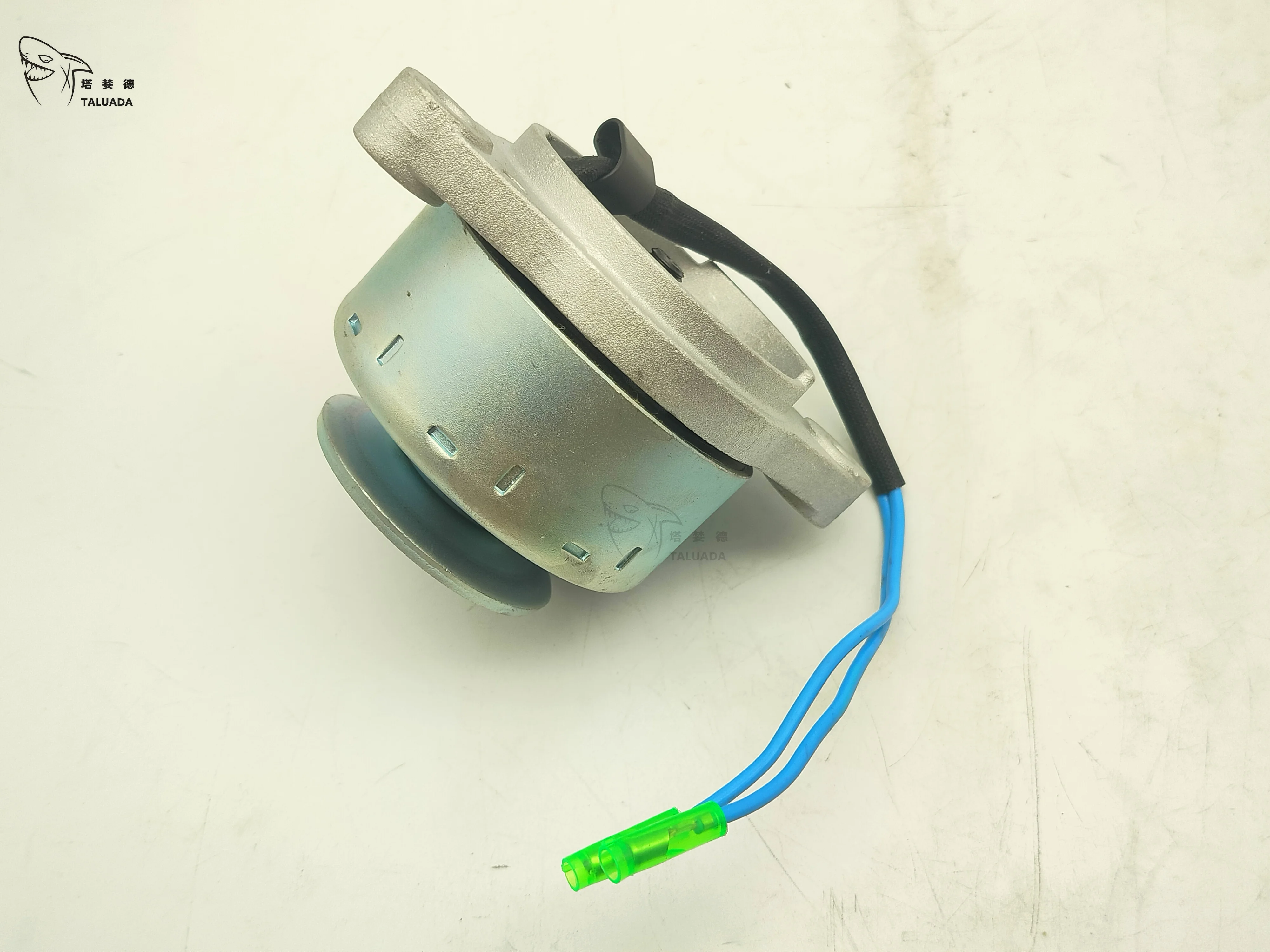 15531-64013 15531-64016 15531-64017 E5700-64013 クボタ K008 K008-3 KH007 KH35 KH41 KH61 電気オルタネーター掘削機用