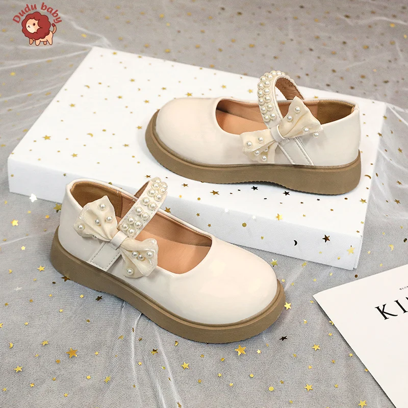 Newly Summer Kids Style Cut-outs Sandals Soft Sole Child Flat Leather Shoes 27-37