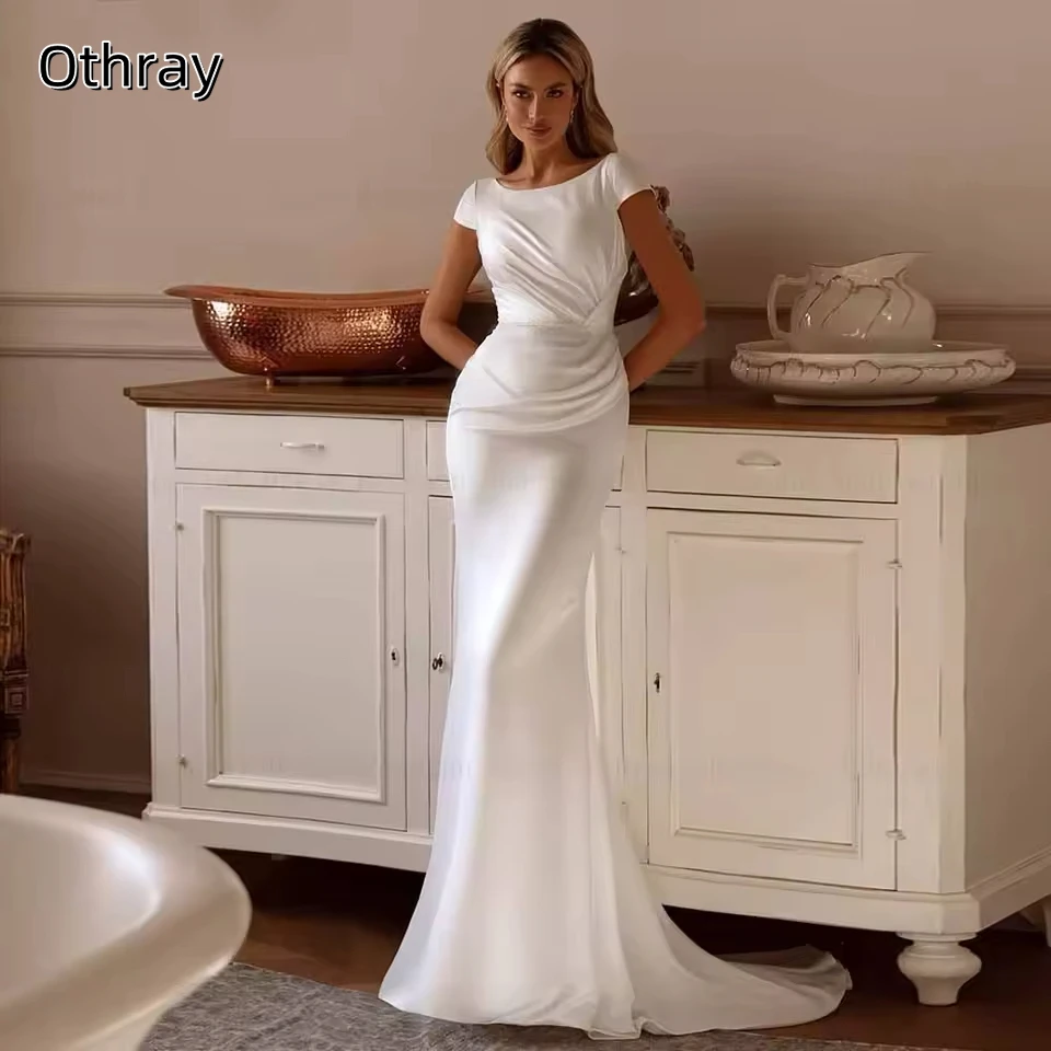 Sheath Wedding Dresses O-Neck Ruffled Fashion Customized Sleeveless Pleat Bride Dresses Satin Sweep Train