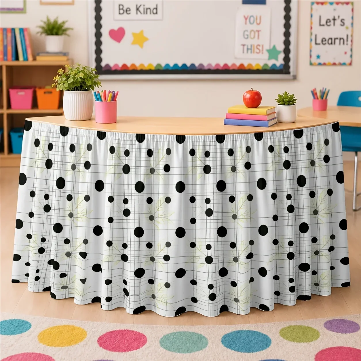 Modern geometric point pattern tablecloths and table skirts, suitable for contemporary indoor gatherings.