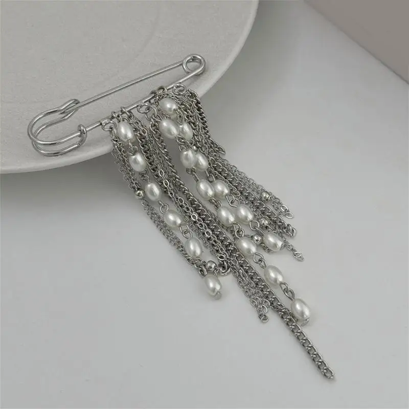 31BB 3 Piece Unique Layered Chain Brooch Alloy Secure Clasp Design Corsage Pin For Women’s Wardrobe Essential