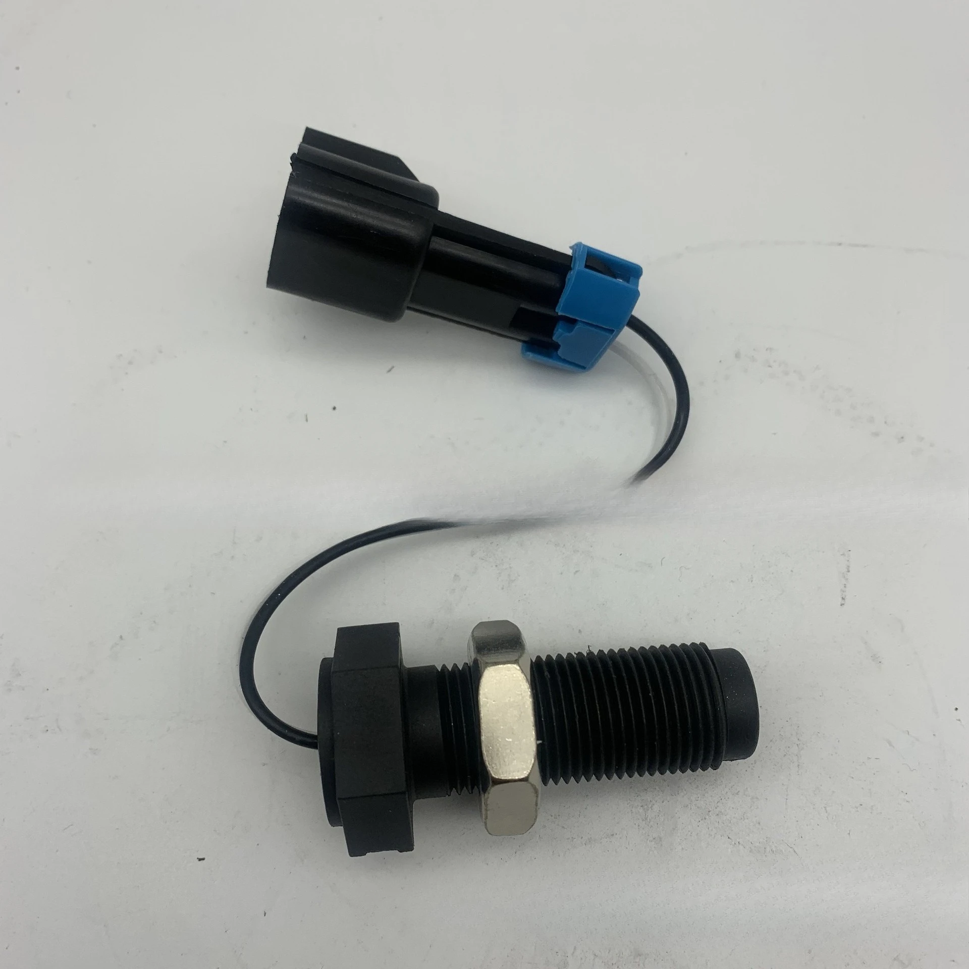 

6651517 Sensor