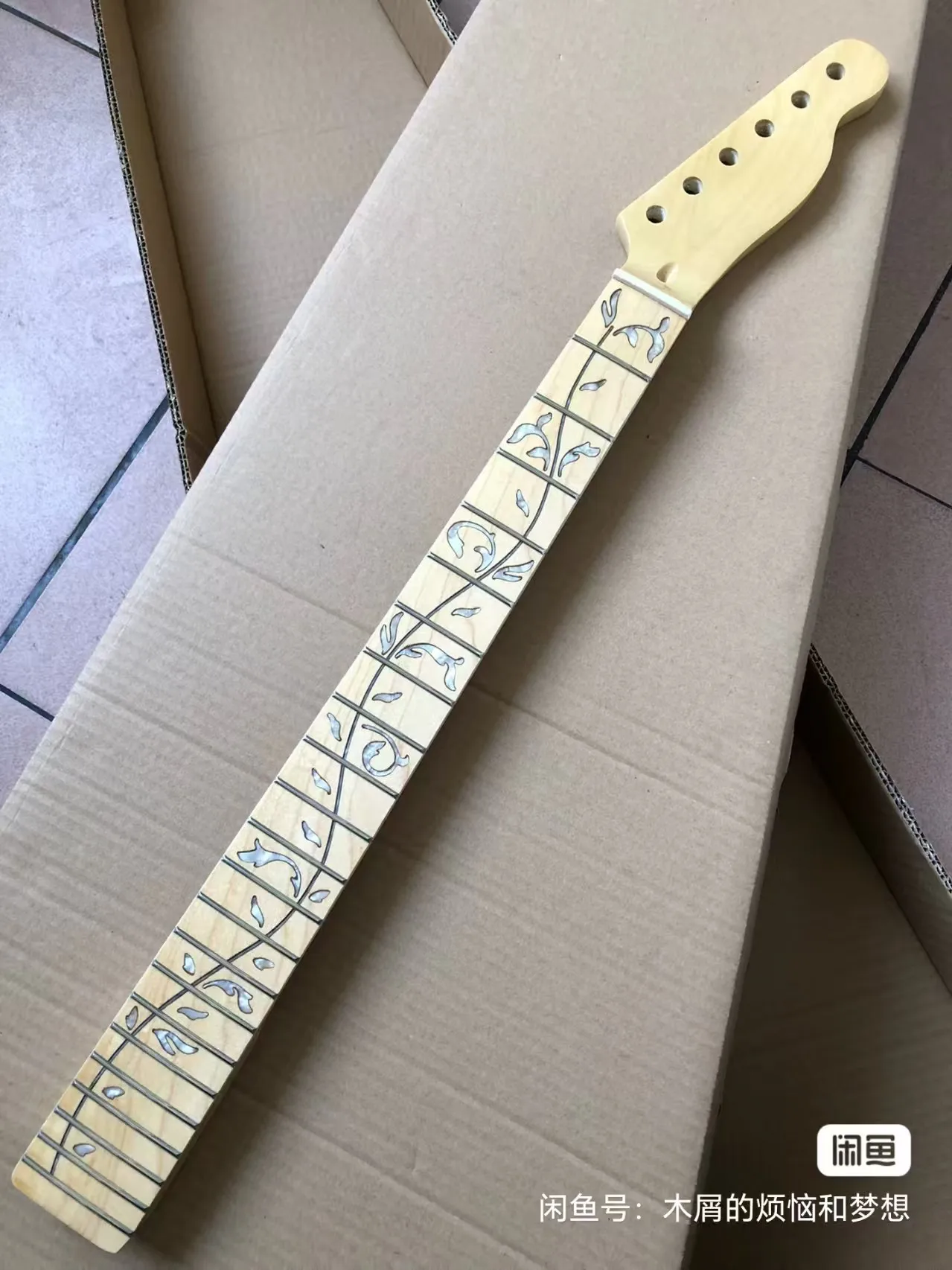 Electric Guitar Neck Maple Fingerboard 7V Tree of Life Mosaic Single Shake 22 Pieces Vintage Style Guitar Parts